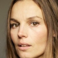 Toinette Laquière Nua