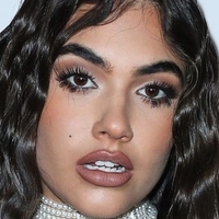 Tori Wade Nua