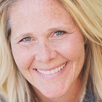 Tracey Winn Nua