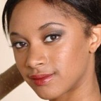 Tyra Moore Nua