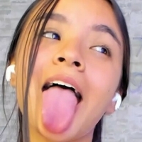 urlittlegirl_ Nua