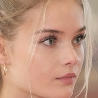 Veronika Miller Nua