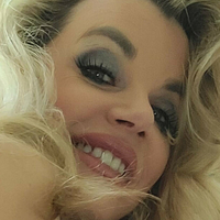 vickyvette Nua
