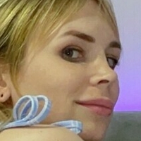 Viitgirl Nua