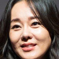 Yun Jin Kim Nua