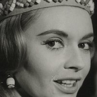 Yvonne Monlaur Nua