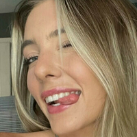 zoeygrayxo Nua